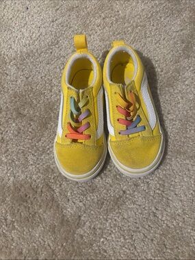 Vans Kids Yellow Canvas Sneakers with Rainbow Elastic Laces